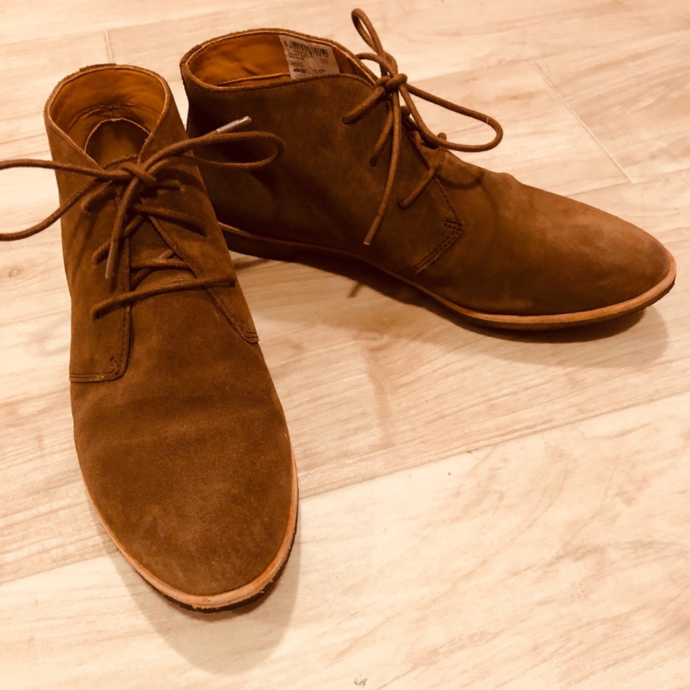Clarks Phenia Desert Boot